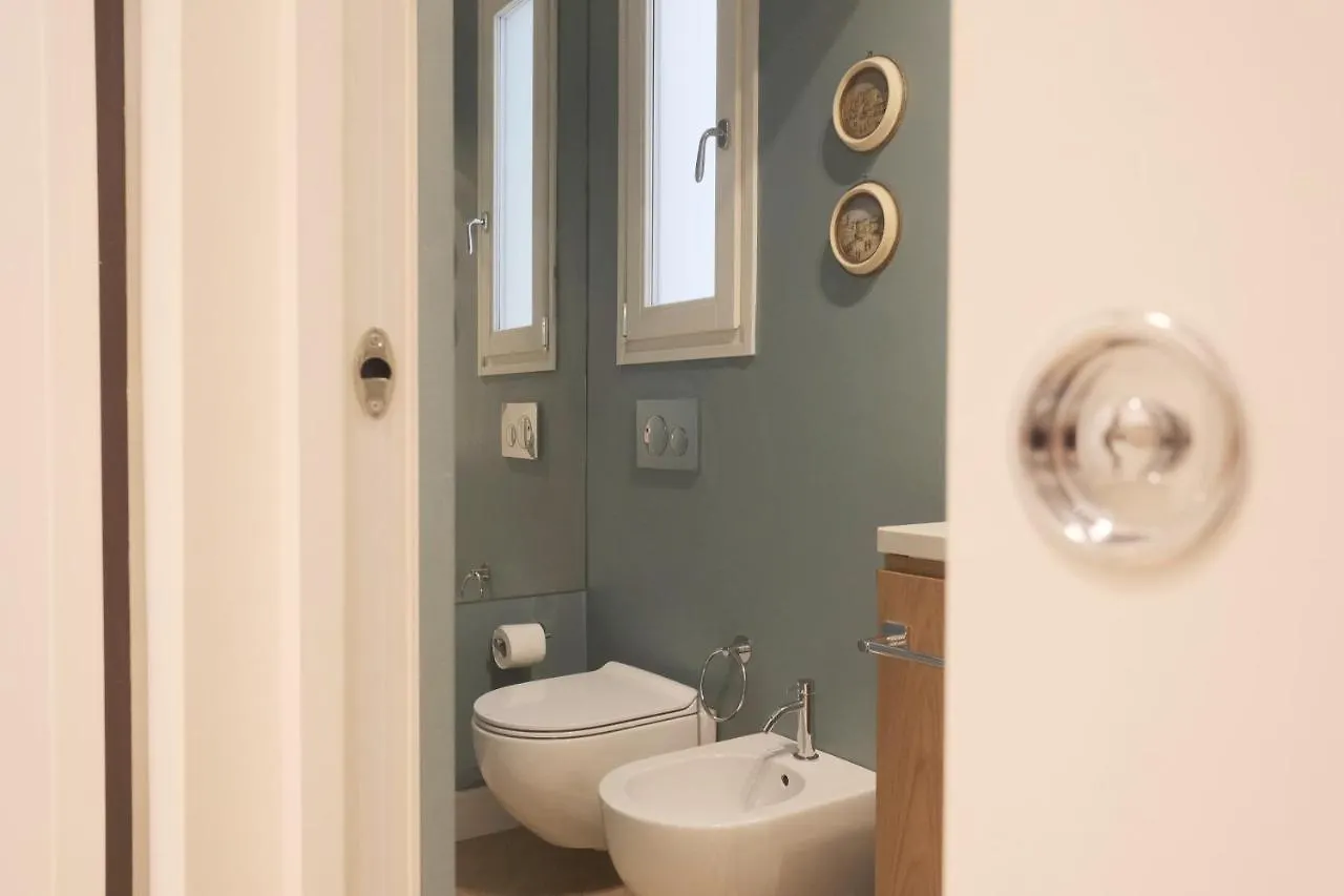 Oreaspiti - Not Only A Suite In Magenta Quarter Milan Italy